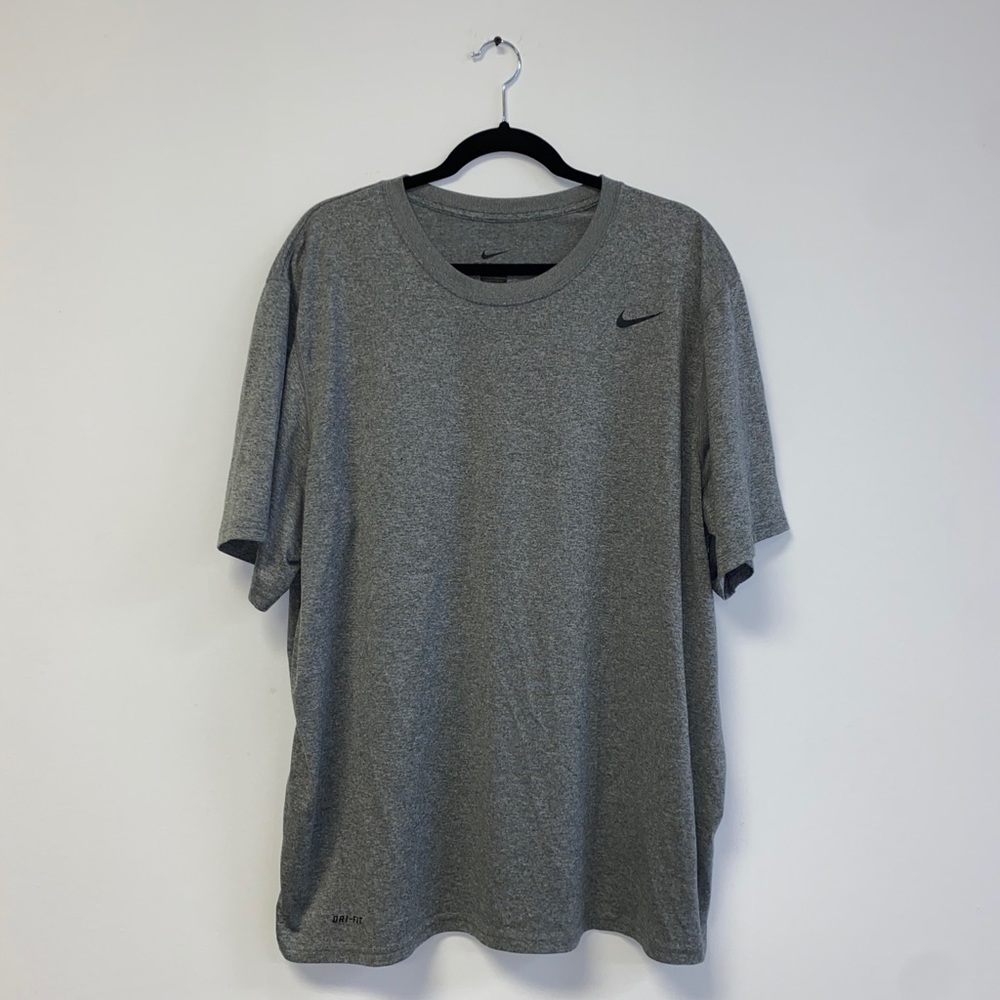 Men’s Nike dri fit shirts